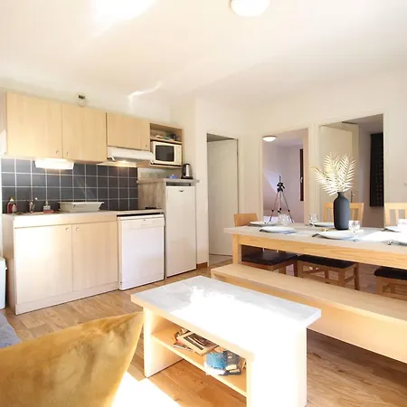 T3 A Luchon: Balcon, Parking, Proche Thermes & Centre, Bien Equipe - Fr-1-313-232 Lejlighed