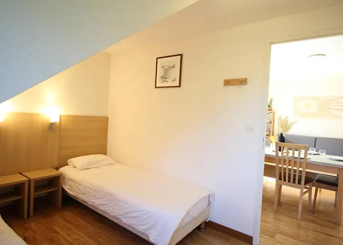 Appartement T3 à Luchon: Balcon, Parking, Proche Thermes&centre, Bien équipé - Fr-1-313-232 Bagnères-de-Luchon